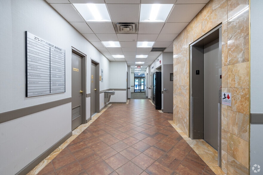 More Photos Of 275-277 Forest Ave, Paramus Medical For Sale