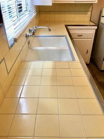 More Photos Of , Los Angeles Multifamily For Sale