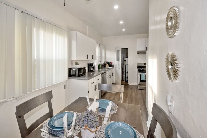 More Photos Of 1296 S Citrus Ave, Los Angeles Apartments For Sale