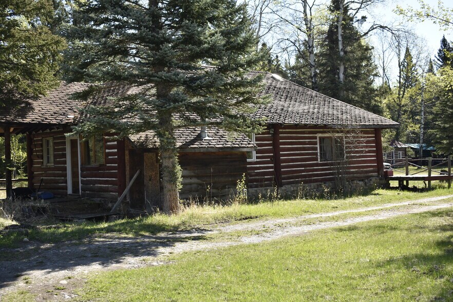 More Photos Of 50508 Range Road 271A, Yellowhead County Hospitality For Sale