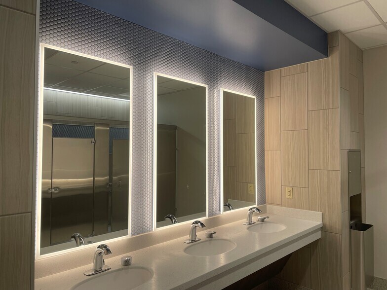 More Photos Of 335 24th Ave, Nashville Medical For Lease