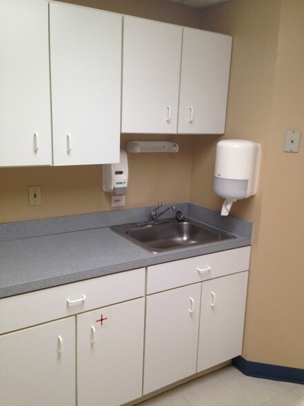 More Photos Of 186 Thomas Johnson Dr, Frederick Unknown For Lease