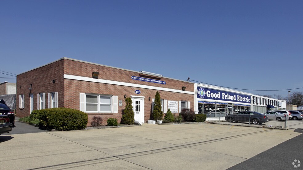 Primary Photo Of 117-123 E County Line Rd, Lakewood General Retail For Sale
