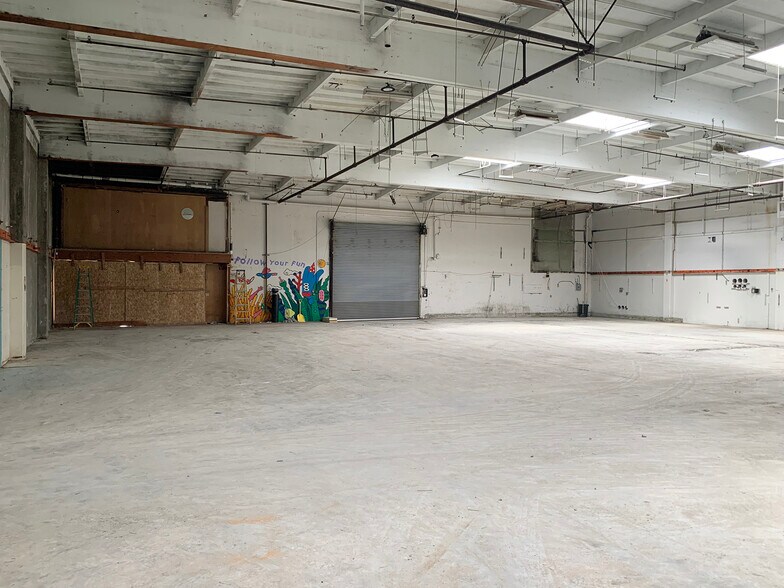 More Photos Of 109 W 3rd St, Eureka Warehouse For Lease
