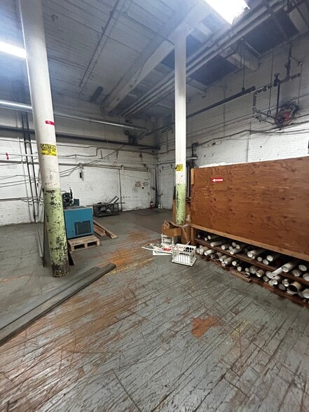 More Photos Of 181 Conant St, Pawtucket Manufacturing For Lease
