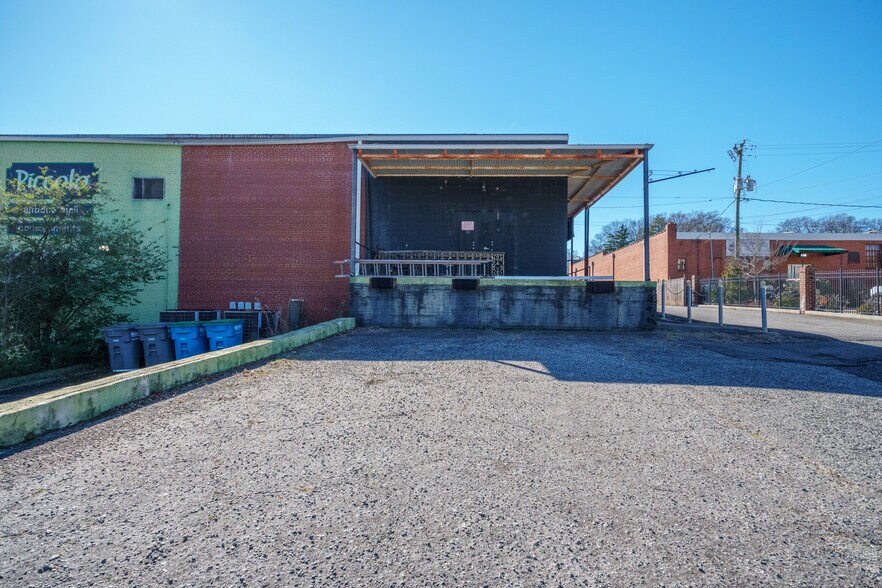 More Photos Of 134 N Main St, Belmont Storefront For Lease