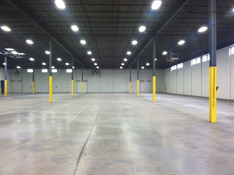 More Photos Of 279 Canal Rd, Fairless Hills Warehouse For Lease