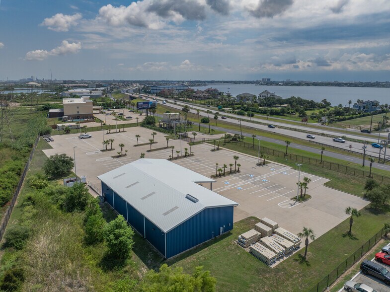 More Photos Of 7509 Broadway St, Galveston Lodge Meeting Hall For Sale