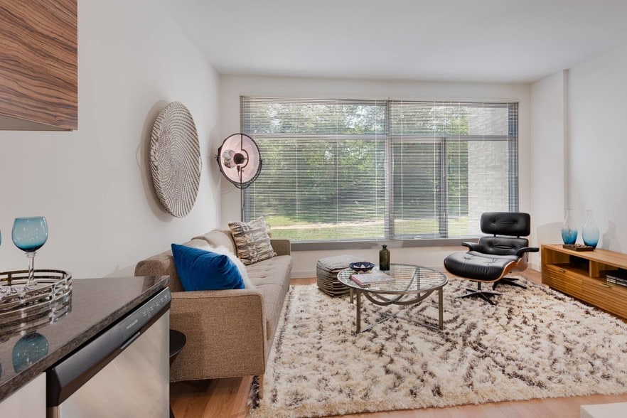 More Photos Of 5180 South Dakota Ave NE, Washington Unknown For Lease