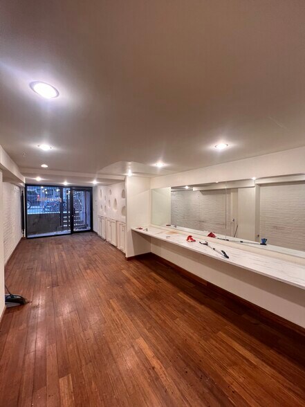 More Photos Of 125 Elizabeth St, New York Apartments For Lease