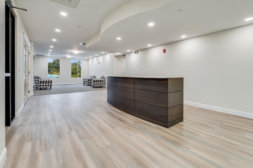 More Photos Of 1274 Osgood St, North Andover Office For Lease