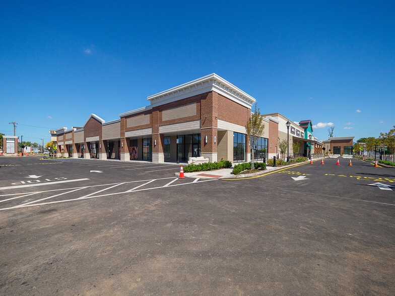 More Photos Of 1000 Saint Georges Ave, Avenel Bank For Lease