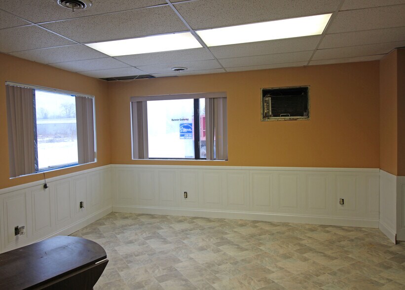 More Photos Of 6420 Redruth St, Duluth Warehouse For Sale