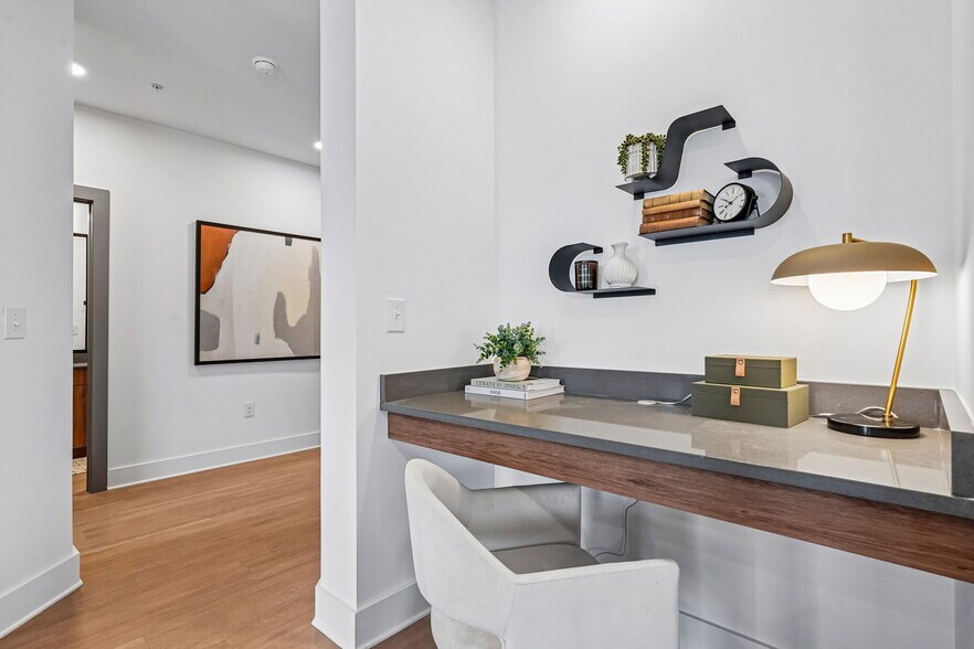 More Photos Of 3558 Elm St, Atlanta Apartments For Lease
