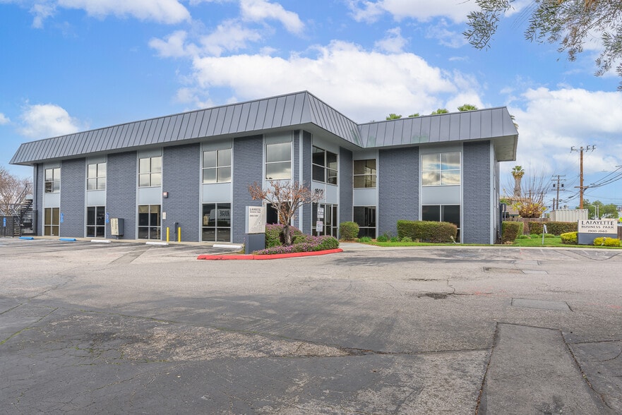 More Photos Of 1900 Lafayette St, Santa Clara Loft Creative Space For Sale