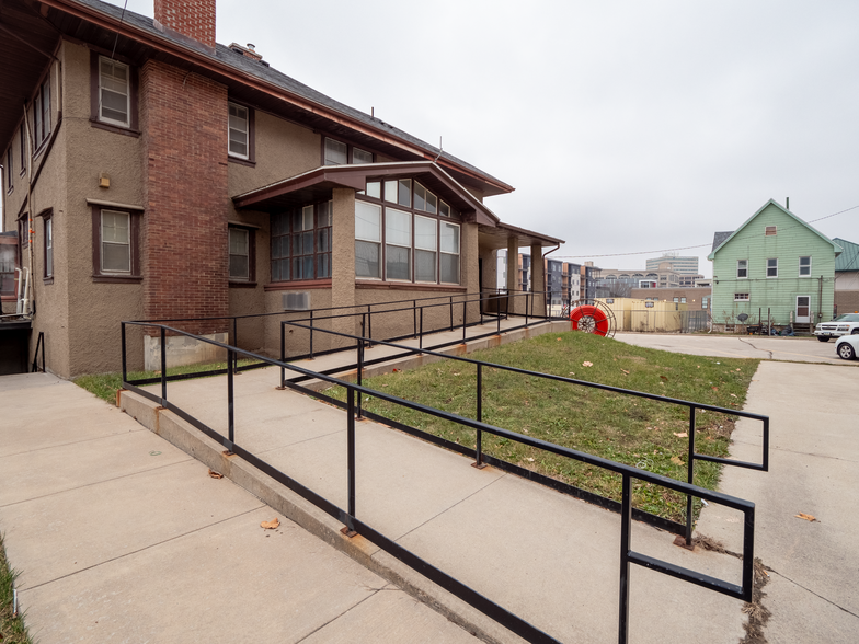 More Photos Of 616 4th Ave SE, Cedar Rapids Office For Lease