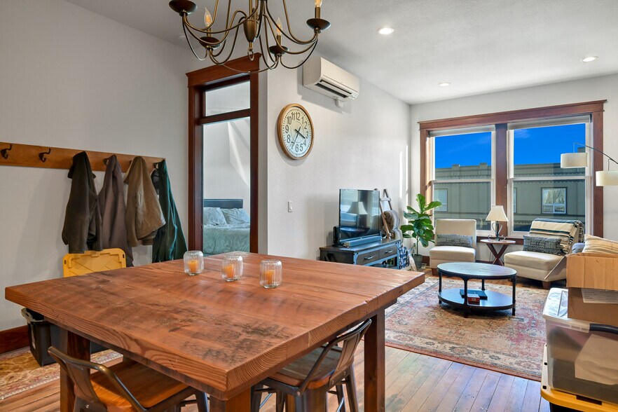 More Photos Of 412 Front St, Lynden Storefront Retail Residential For Sale