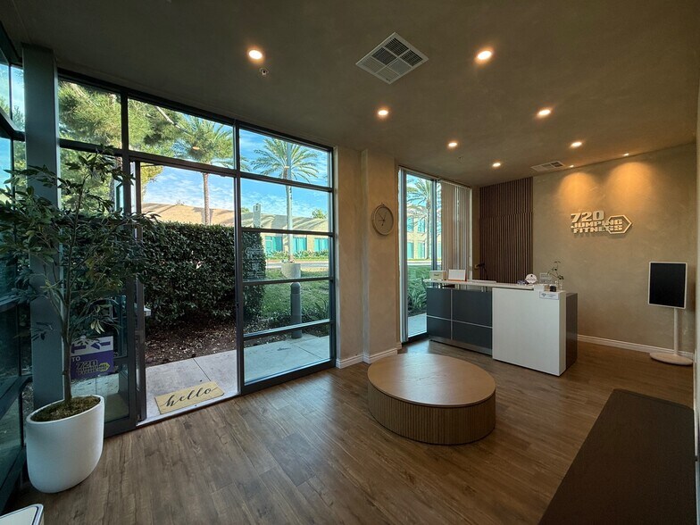 More Photos Of 610 Roosevelt Ave, Irvine Office For Lease