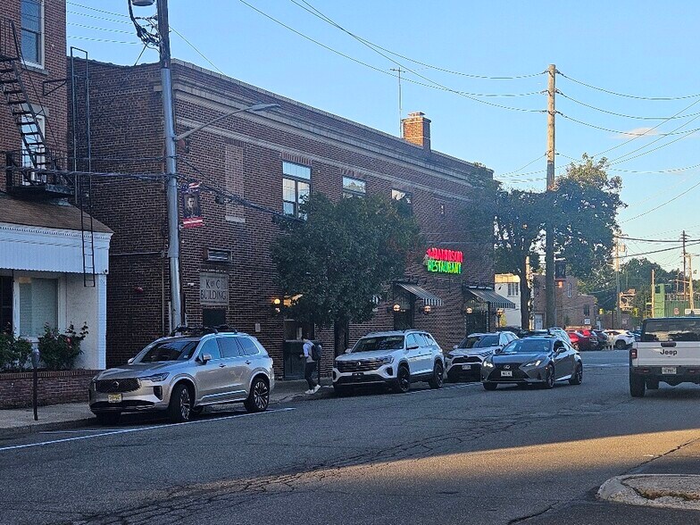 More Photos Of 111-113 S Tyson Ave, Floral Park Office For Lease