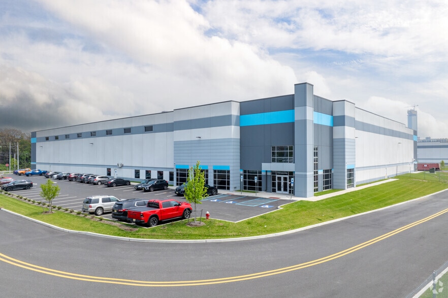 More Photos Of 60 Van Keuren Ave, Jersey City Industrial For Lease