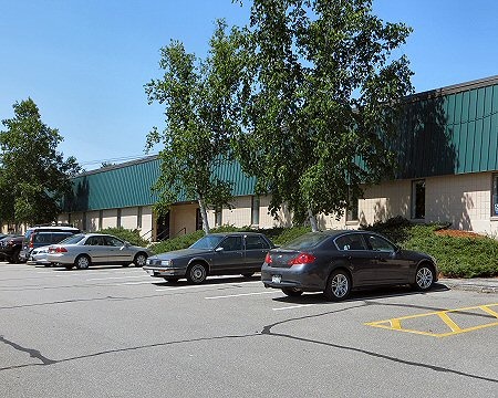 More Photos Of 444 E Industrial Park Dr, Manchester Manufacturing For Lease