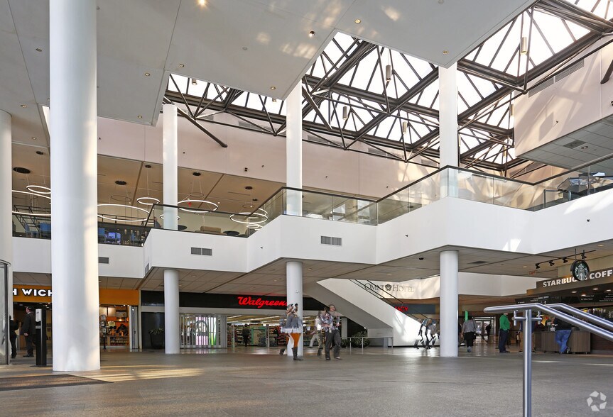 More Photos Of 101 S Tryon St, Charlotte Office Residential For Lease