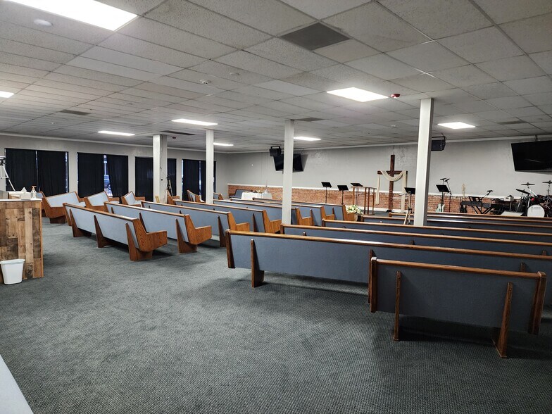 More Photos Of 142-144 N K St, Tulare Restaurant For Sale