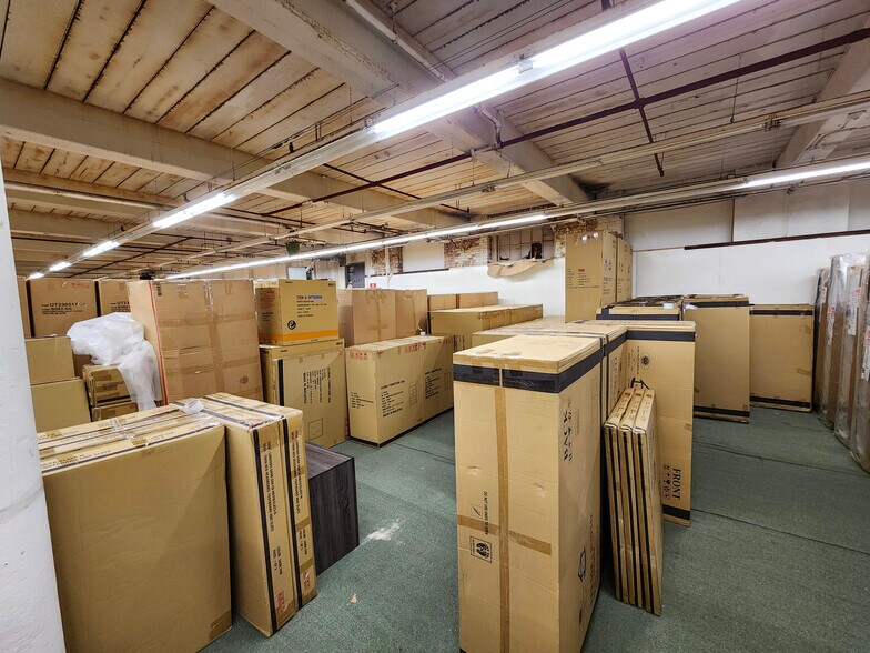 More Photos Of 460 Globe St, Fall River Showroom For Sale