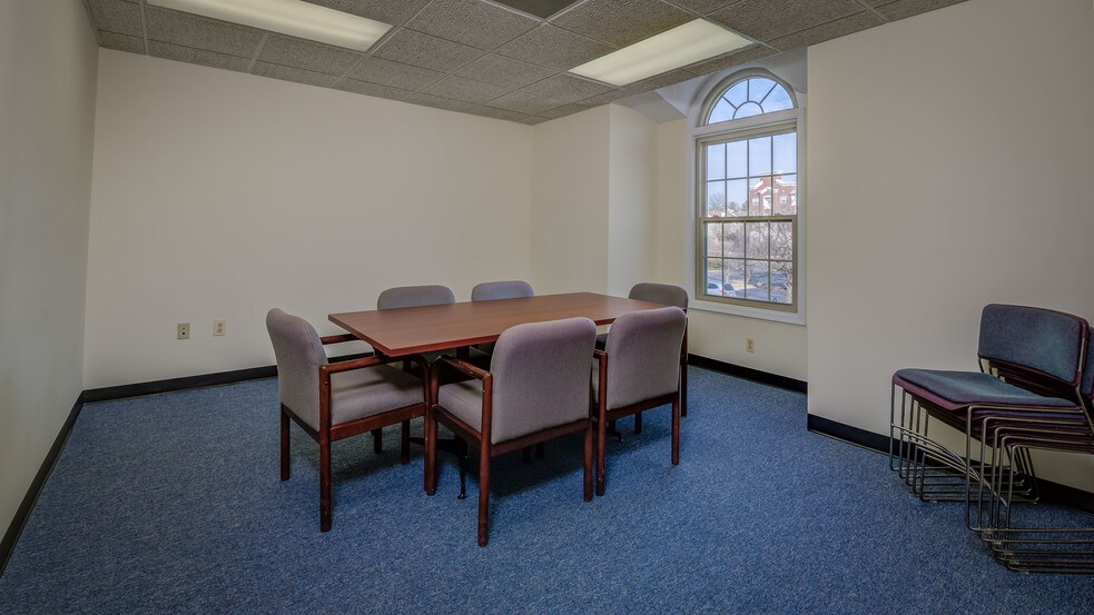More Photos Of 8361-8379 Cherry Ln, Laurel Medical For Sale