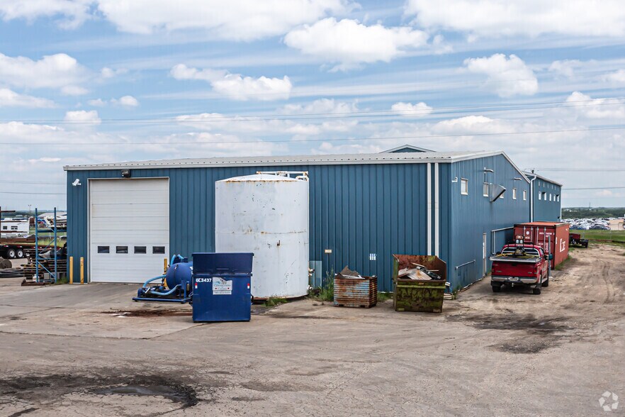 More Photos Of 1801 8th St, Nisku Manufacturing For Lease