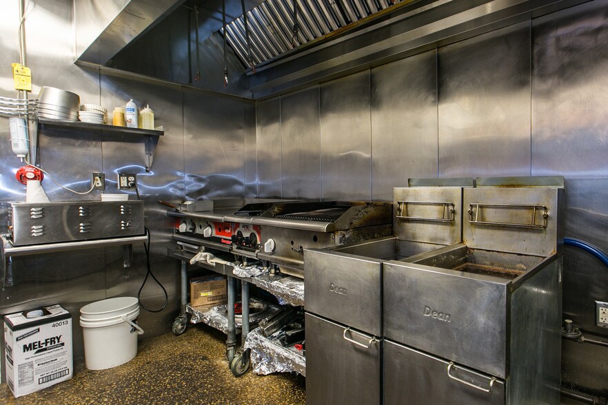 More Photos Of 163 Main St, Dubuque Restaurant For Sale