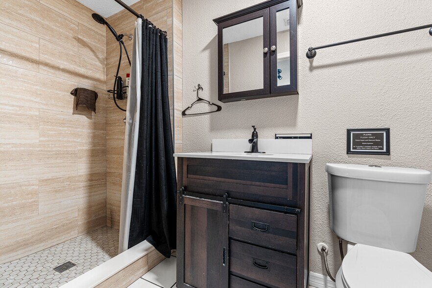 More Photos Of 12360 US Highway 27 S, Sebring Apartments For Sale