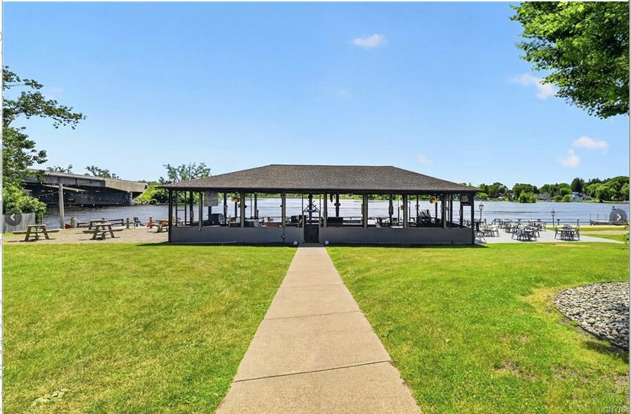 More Photos Of 916 County Road 37, Central Square Restaurant For Sale