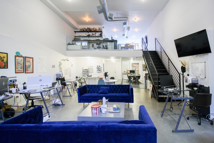 More Photos Of 137 Grand St, Brooklyn Storefront Retail Residential For Sale