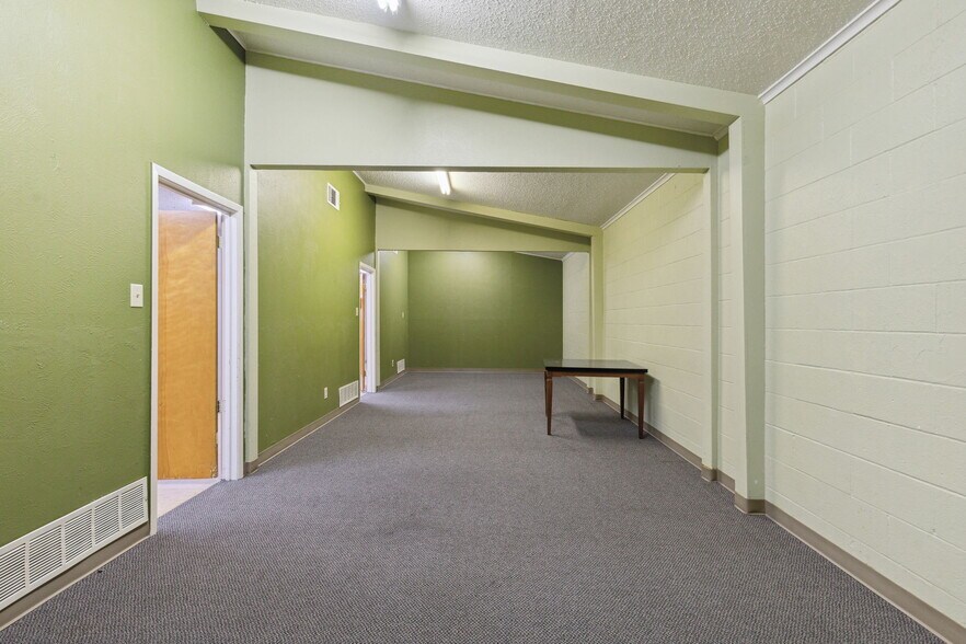 More Photos Of 1919 S Collins St, Arlington Religious Facility For Sale