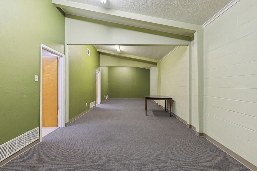 More Photos Of 1919 S Collins St, Arlington Religious Facility For Sale