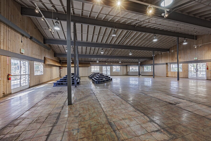 More Photos Of 28992 Golden Lantern, Laguna Niguel Garden Center For Sale