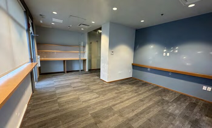 More Photos Of 401-405 Powell St, Vancouver Apartments For Lease