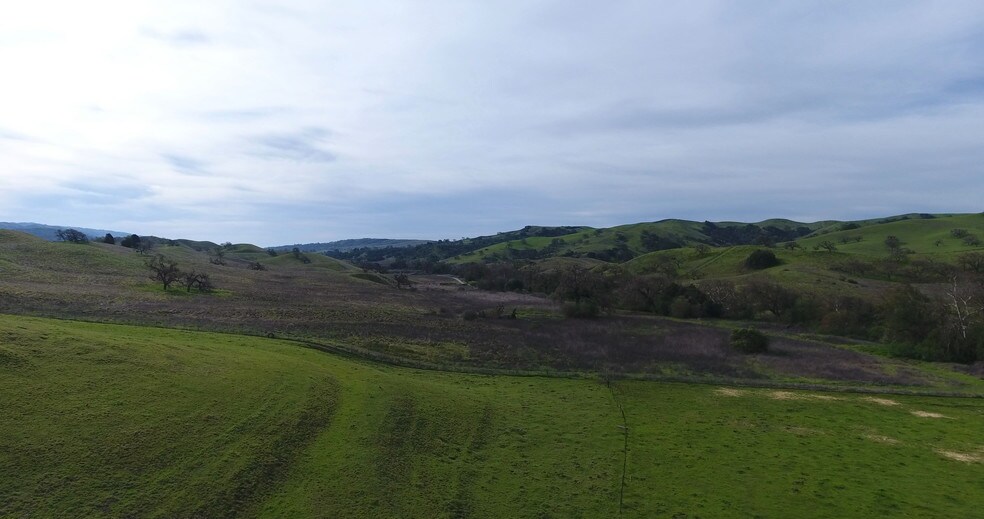 More Photos Of 1002 Metcalf Rd, San Jose Land For Lease