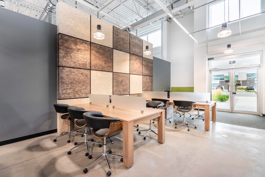 More Photos Of 9131 Keele St, Vaughan Coworking Space