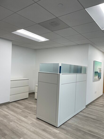 More Photos Of 10880 Wilshire Blvd, Los Angeles Loft Creative Space For Lease