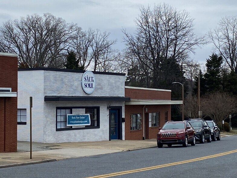 More Photos Of 1819 Pembroke Rd, Greensboro Office For Sale