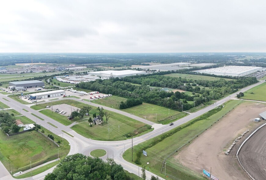 More Photos Of 77th & Broadway, Park City Land For Sale