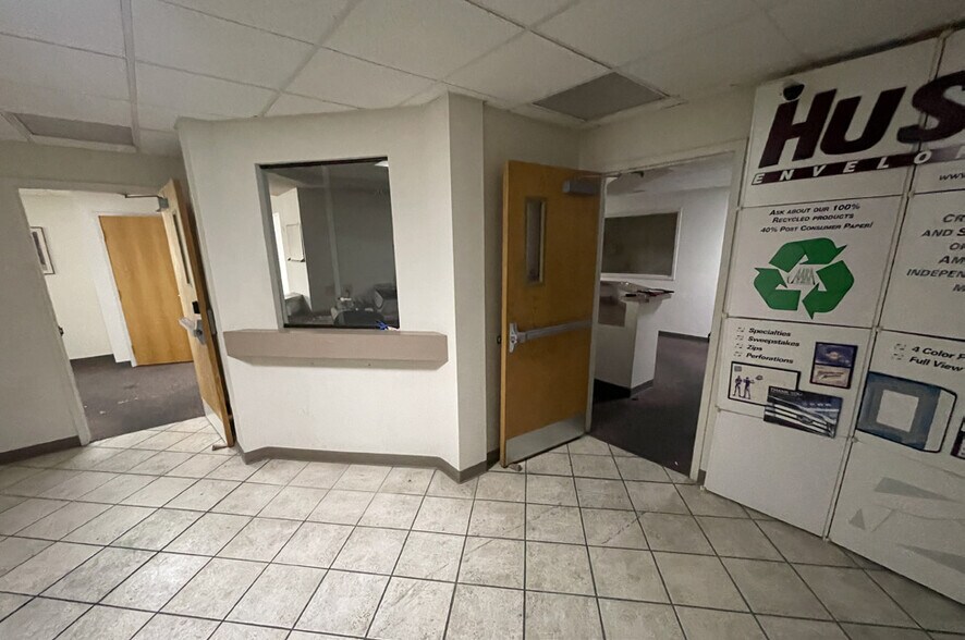 More Photos Of 1225 E West Maple Rd, Walled Lake Manufacturing For Lease