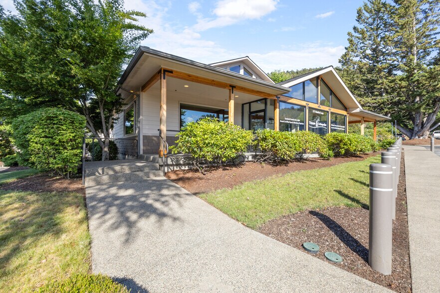More Photos Of 277 Medical Loop, Roseburg Medical For Lease