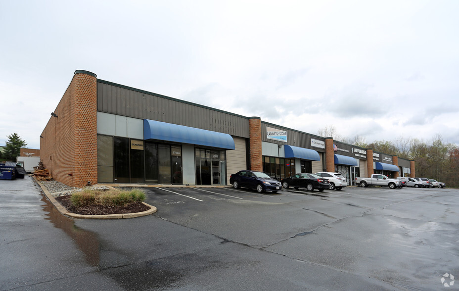 More Photos Of 5700 Sunnyside Ave, Beltsville Warehouse For Lease