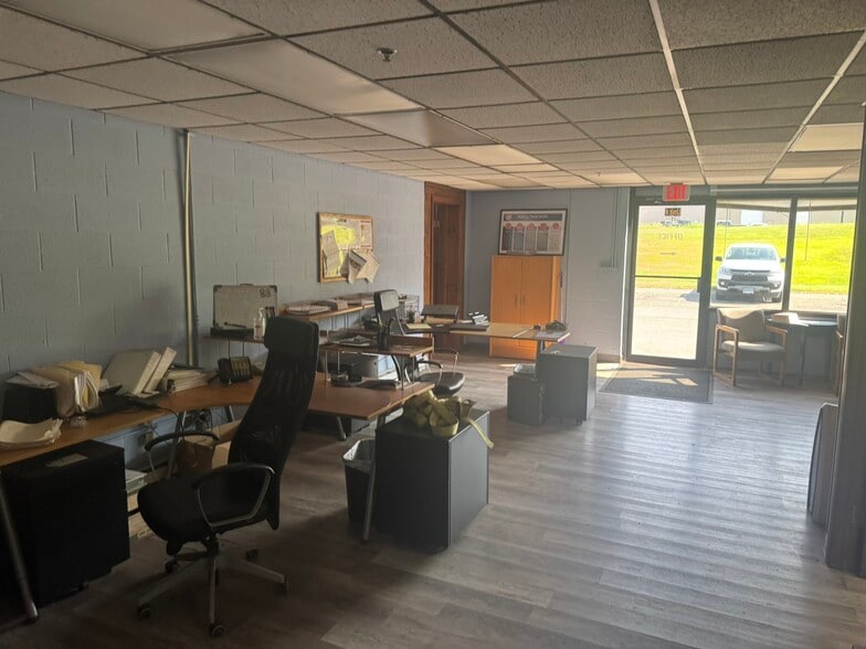 More Photos Of 18 Thompson Rd, East Windsor Light Manufacturing For Lease