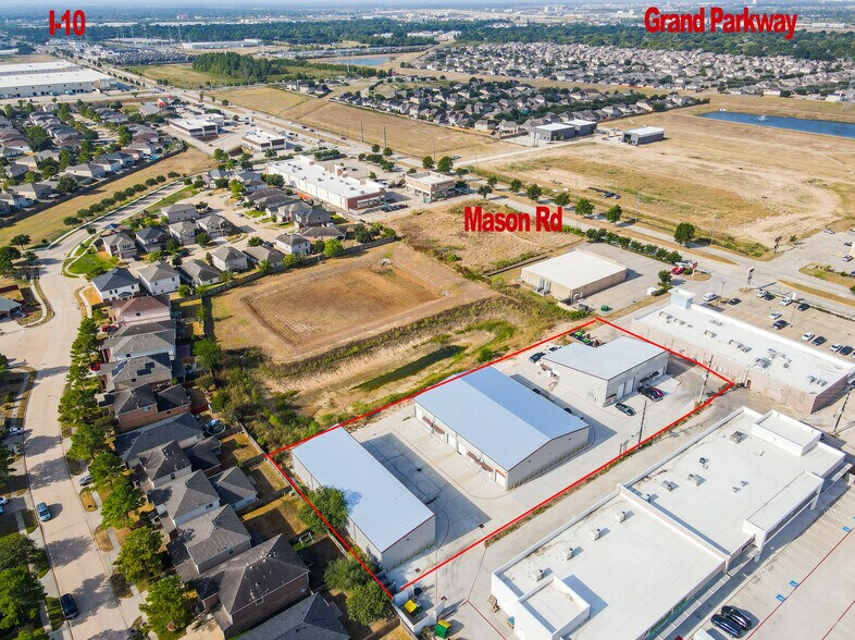 More Photos Of 2910 N Mason Rd, Katy Warehouse For Sale
