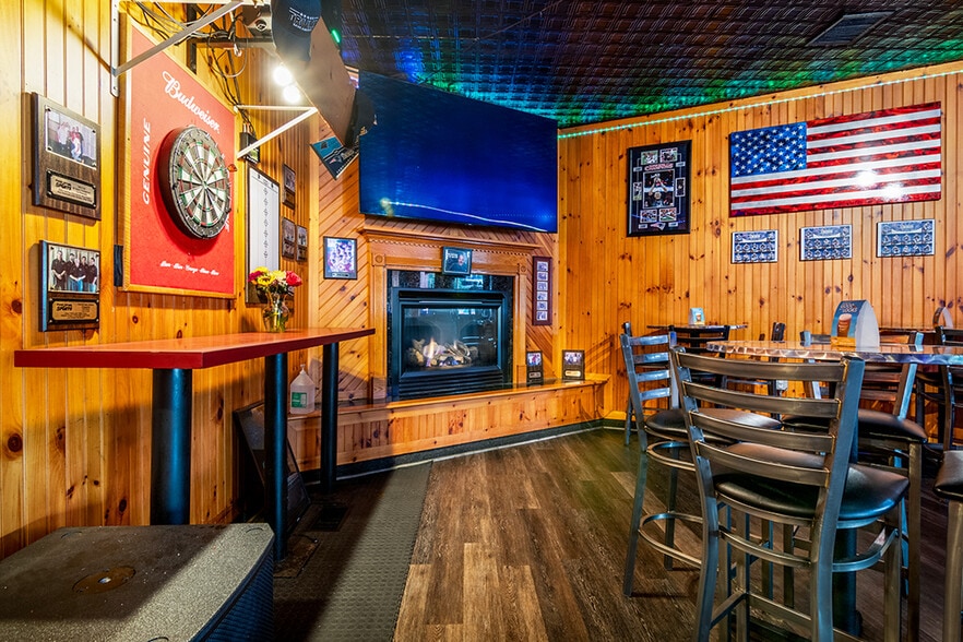 More Photos Of 245 Washington St, West Warwick Bar For Sale