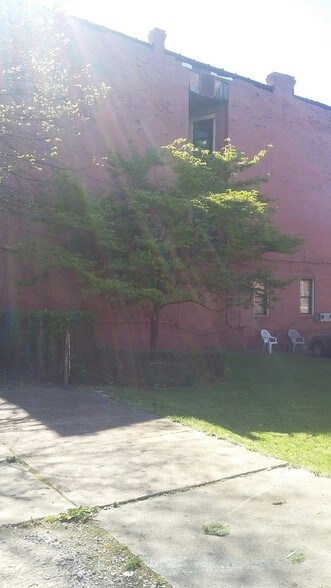 More Photos Of 544-546 Bessemer Ave, East Pittsburgh Apartments For Lease